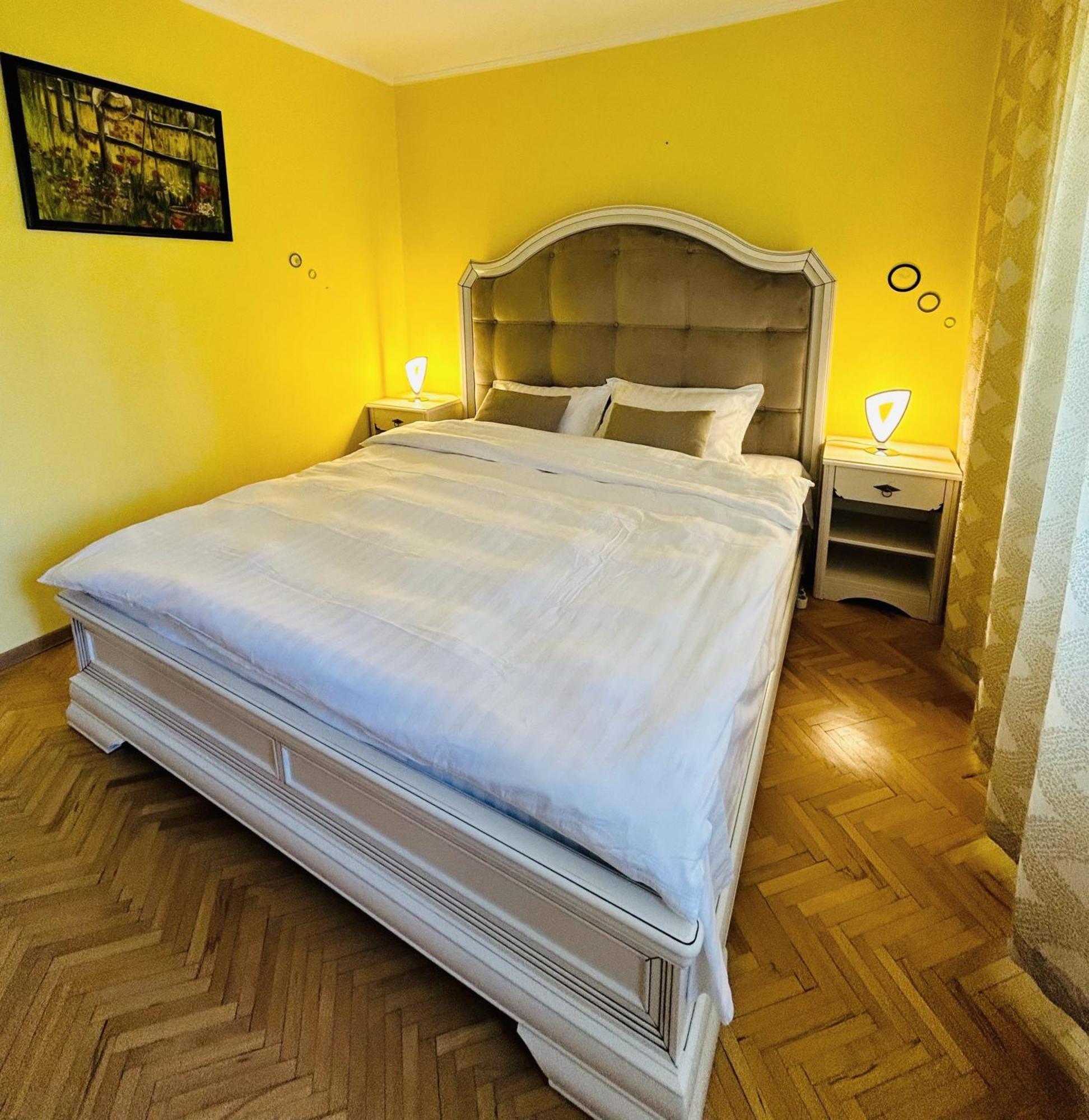 Apartment Palace Of Parliament Bukarest Kültér fotó